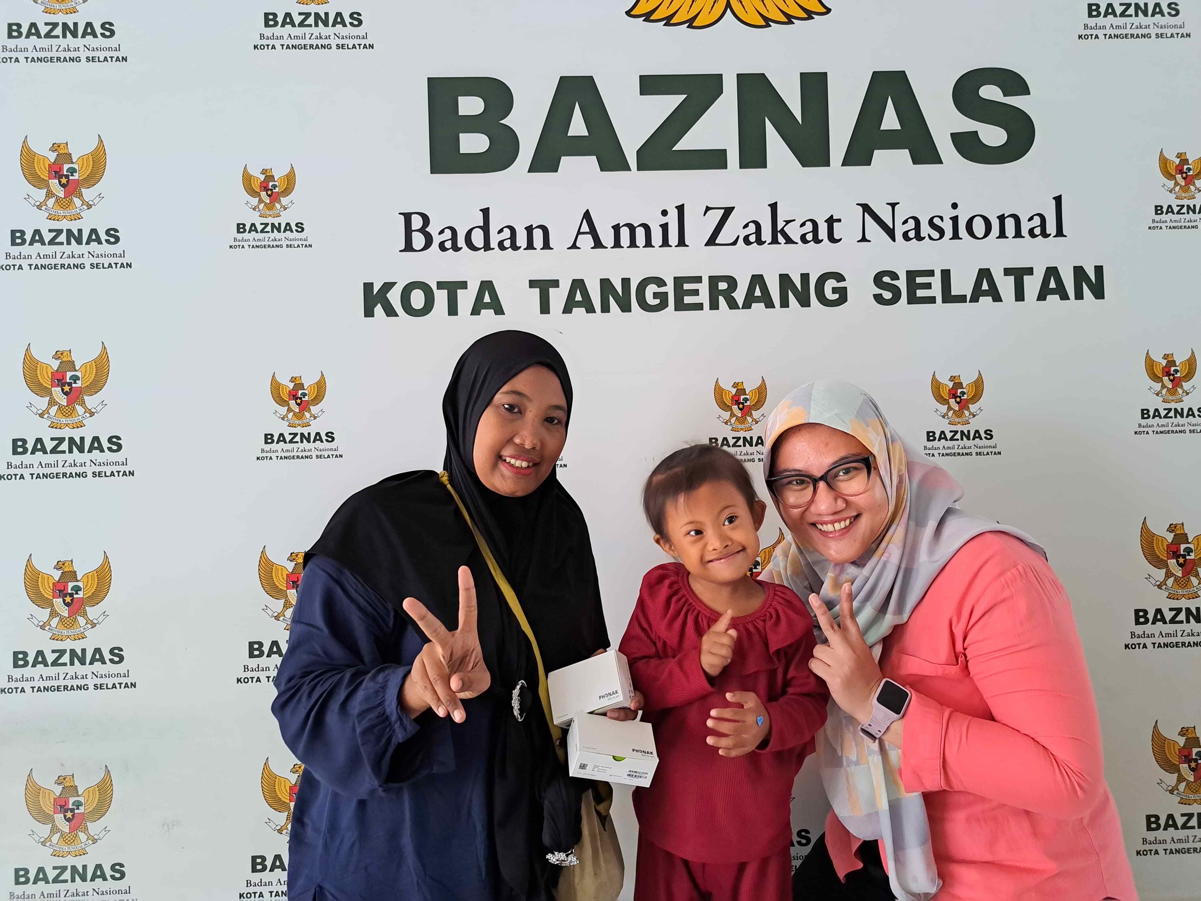 Alat Bantu Dengar untuk Adek Una warga Kelurahan Pondok Benda dari Program Tangsel Mendengar