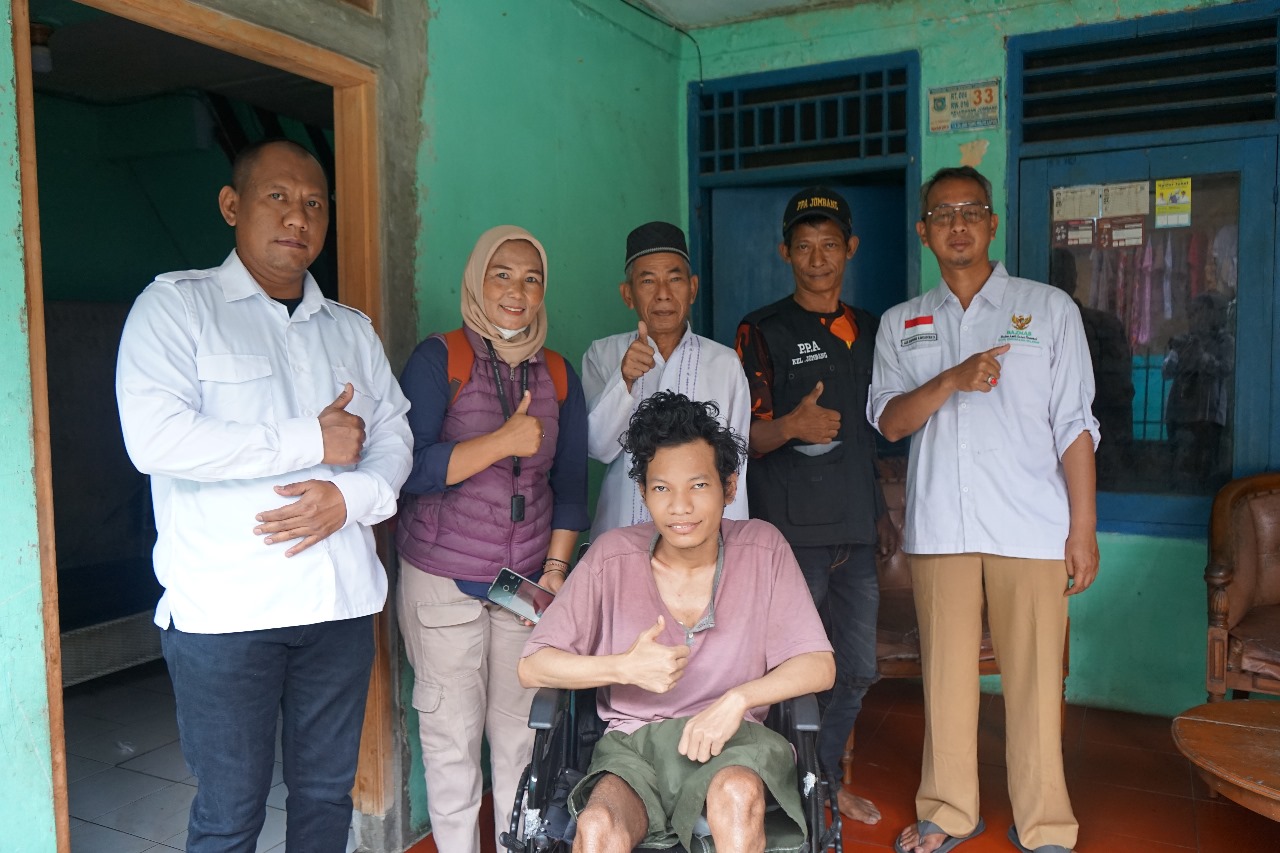 Program Tangsel Berjalan, BAZNAS Tangsel Bantu Warga Jombang dan Pakulonan Kembali Produktif