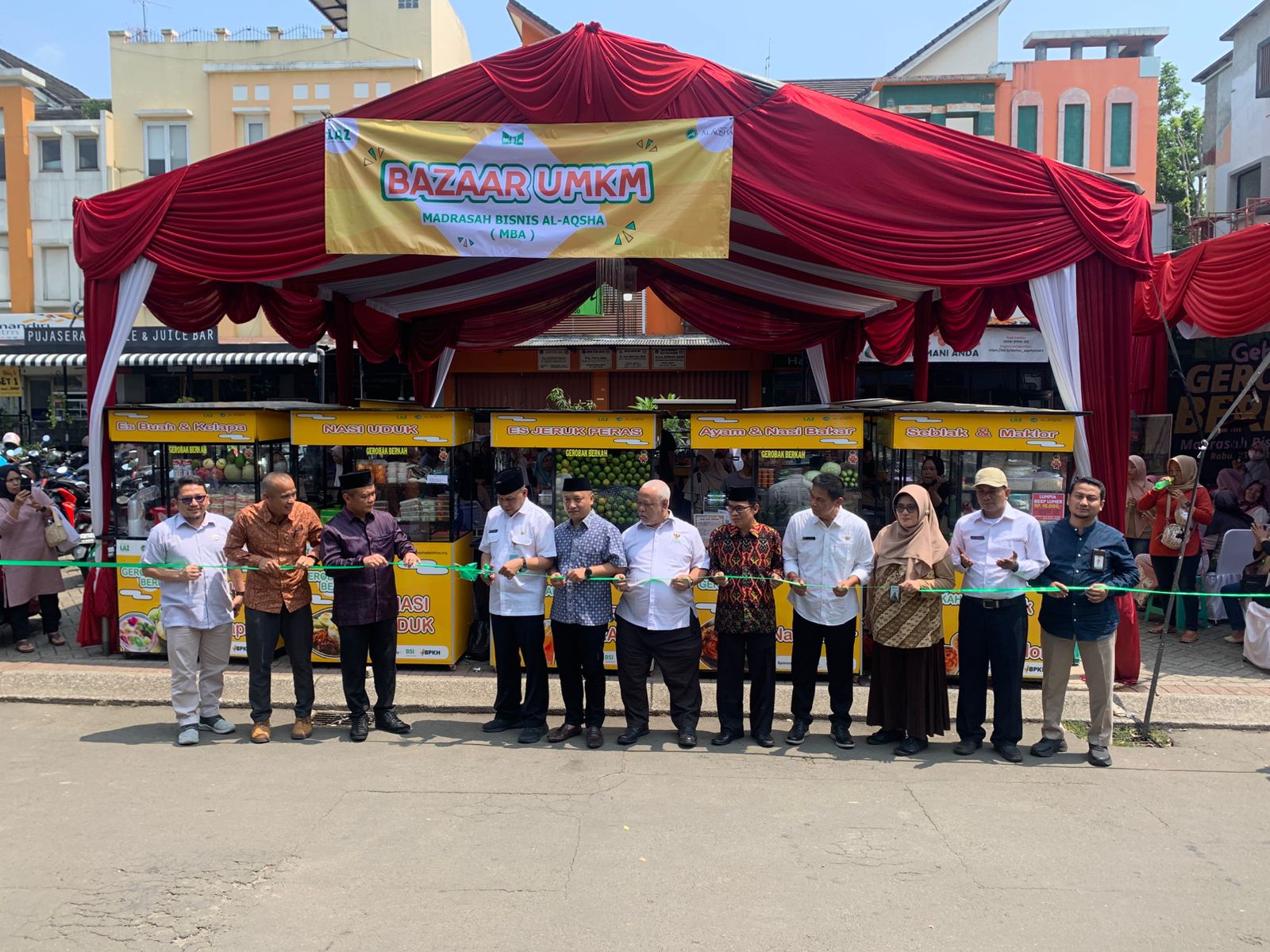 BAZNAS Kota Tangerang Selatan Hadiri Program Gebyar 1000 Gerobak dan Bazar UMKM Binaan LAZ Al-Aqsha De Latinos