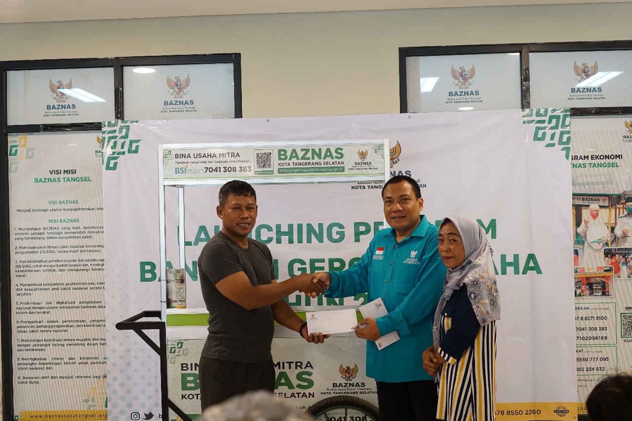 Launching Program Bantuan Gerobak 2024: Berdayakan Mustahik Menuju Kemandirian Ekonomi
