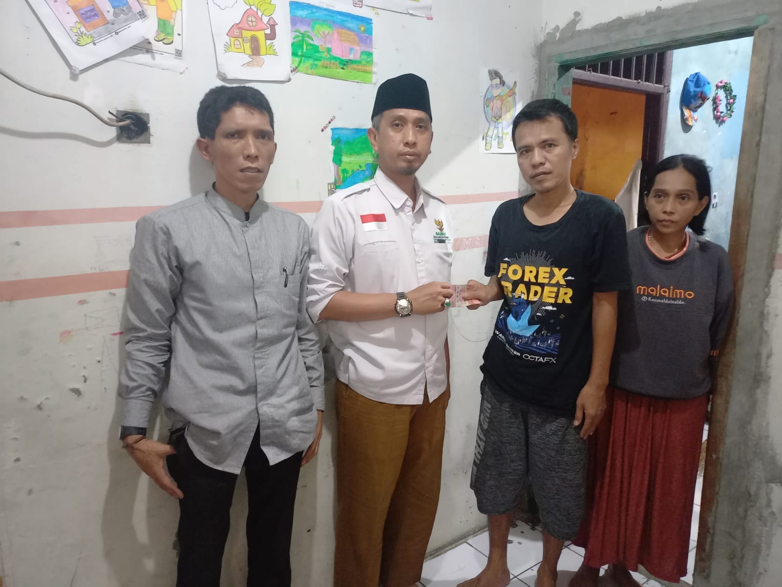 Kebaikan Mengalir, BAZNAS Tangsel Bantu Keluarga Bapak Airlangga  yang Kesulitan Ekonomi