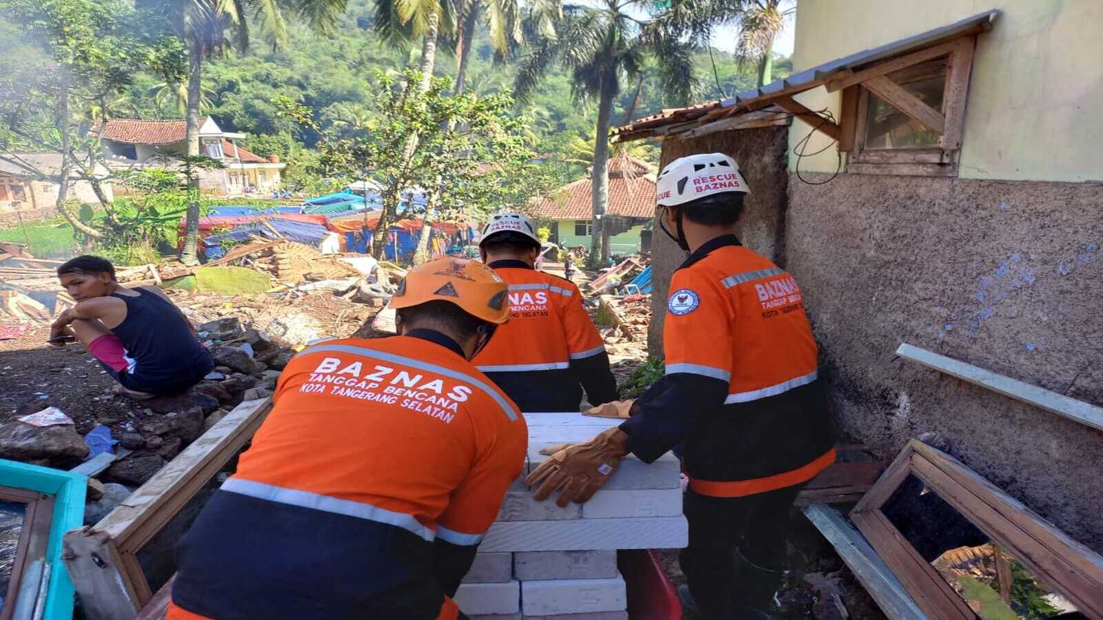 Team BTB Baznas Kota Tangerang Selatan Bantu Recovery Pasca Bencana Gempa Cianjur