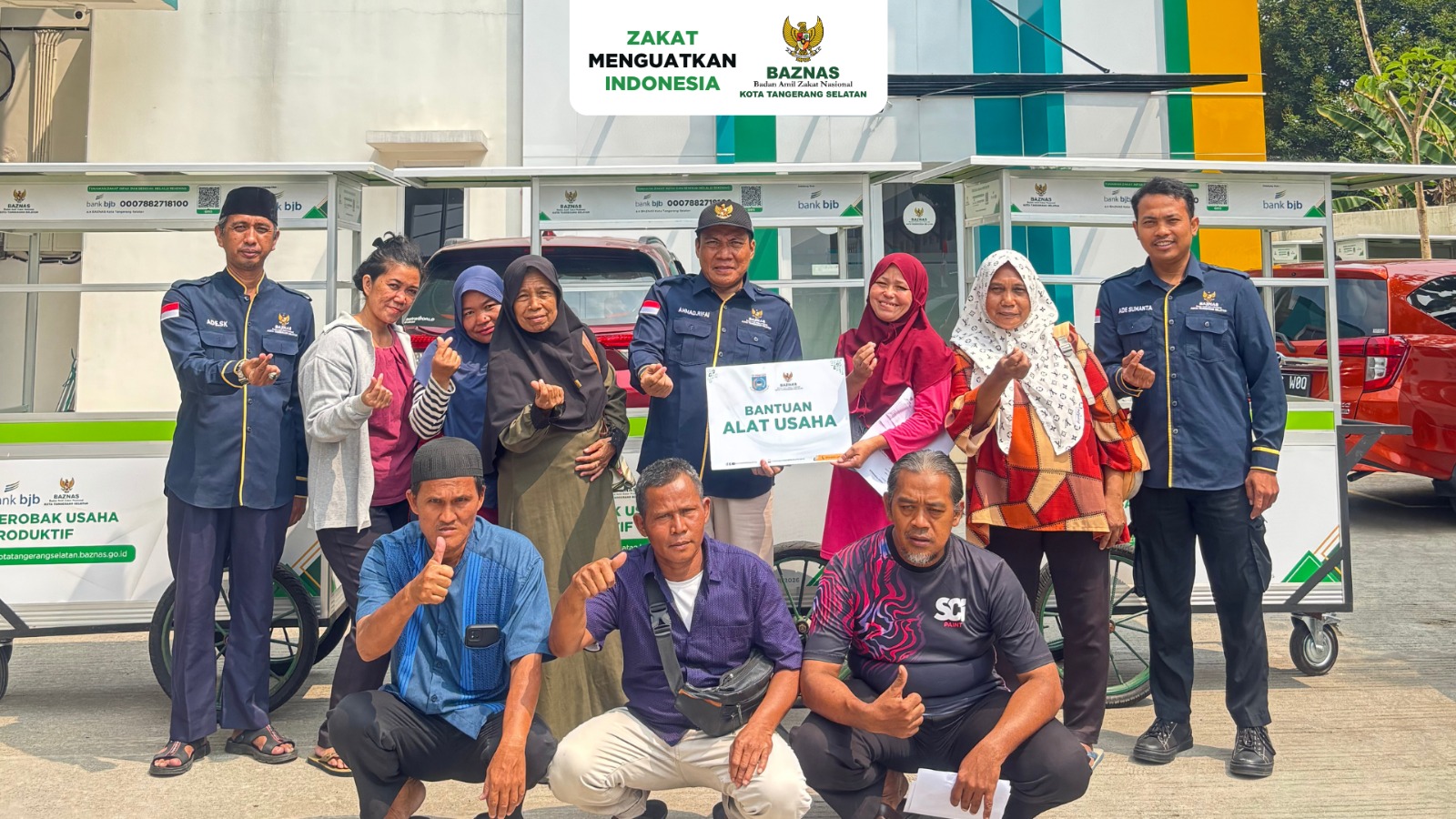 BAZNAS Kota Tangerang Selatan Salurkan 78 Gerobak Usaha untuk Perkuat Kemandirian Ekonomi Mustahik